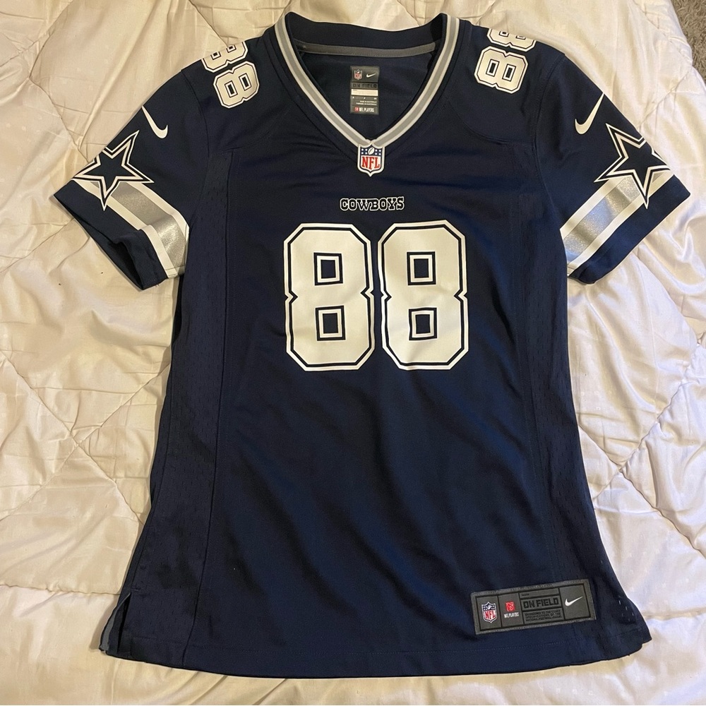 Cowboys Des Bryant Jersey Size Small Woman’s